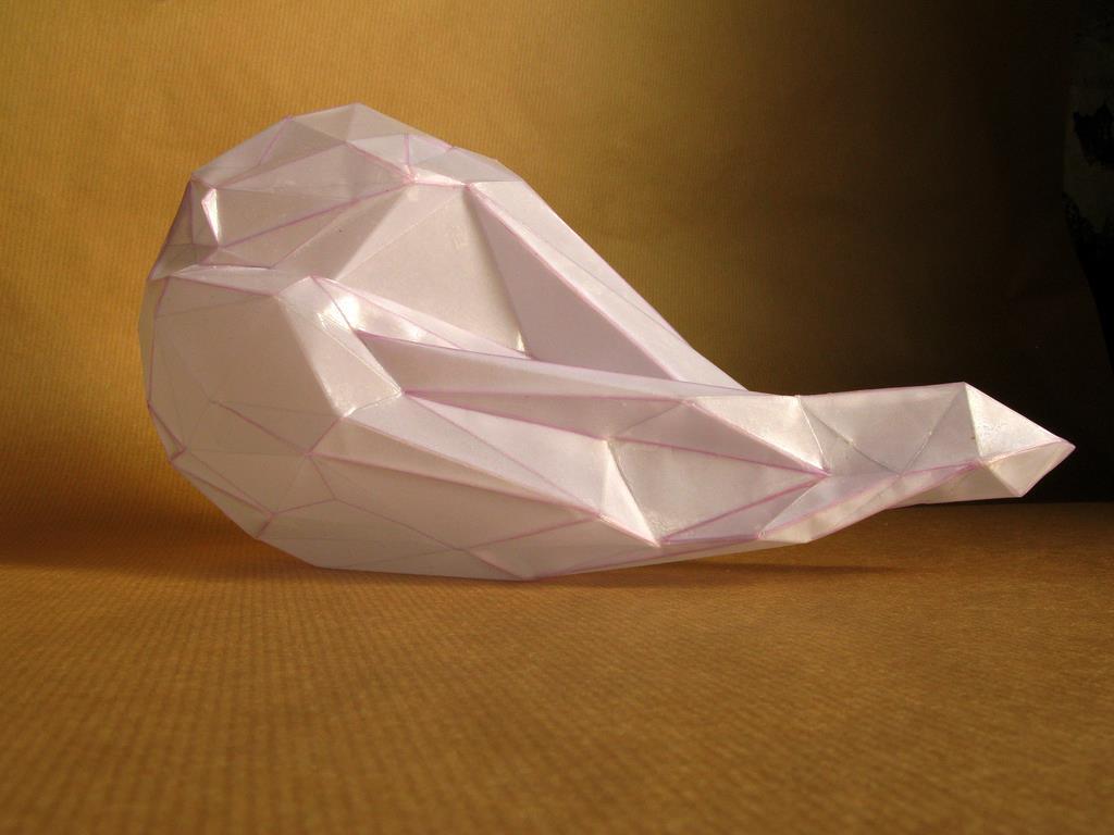 I folded a lot of papers when I stopped being a bronze sculptor. A need to lighten up, no doubt. However, I sometimes convert paper into bronze. In this case, I use wax/lost paper instead of the traditional lost wax. I use thin paper because it deforms and inflections linked to the tensions of folding appear and leave a trace. These stigmata of the action of folding paper tell the story of the formation of volume in the manner of a tree’s bark, which cracks and deforms as it grows.